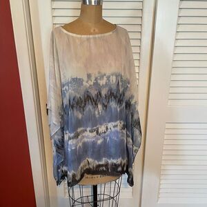 CHICO’S | blue & white sheer cape L/XL